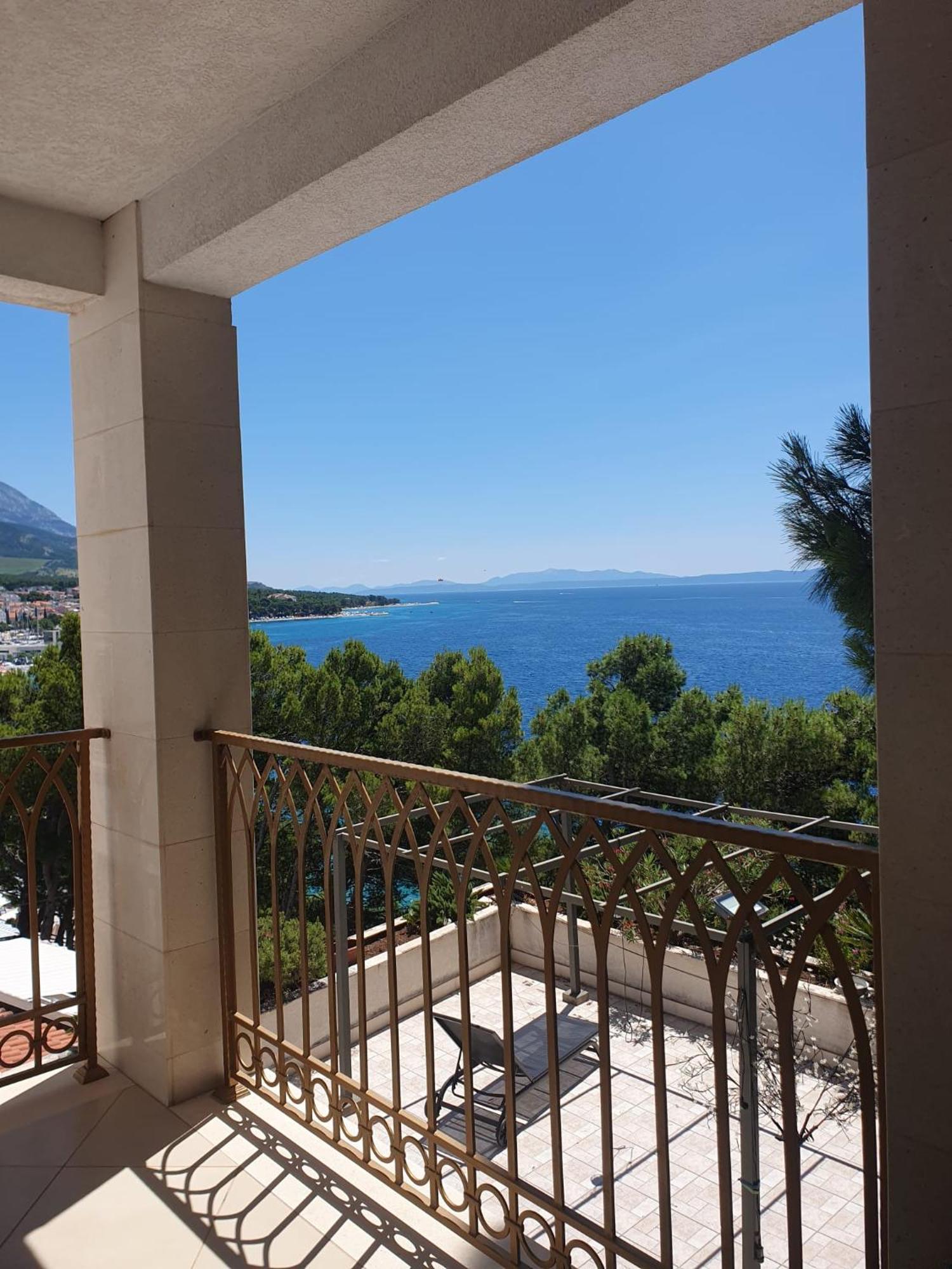 Inas Place Baška Voda Exteriör bild